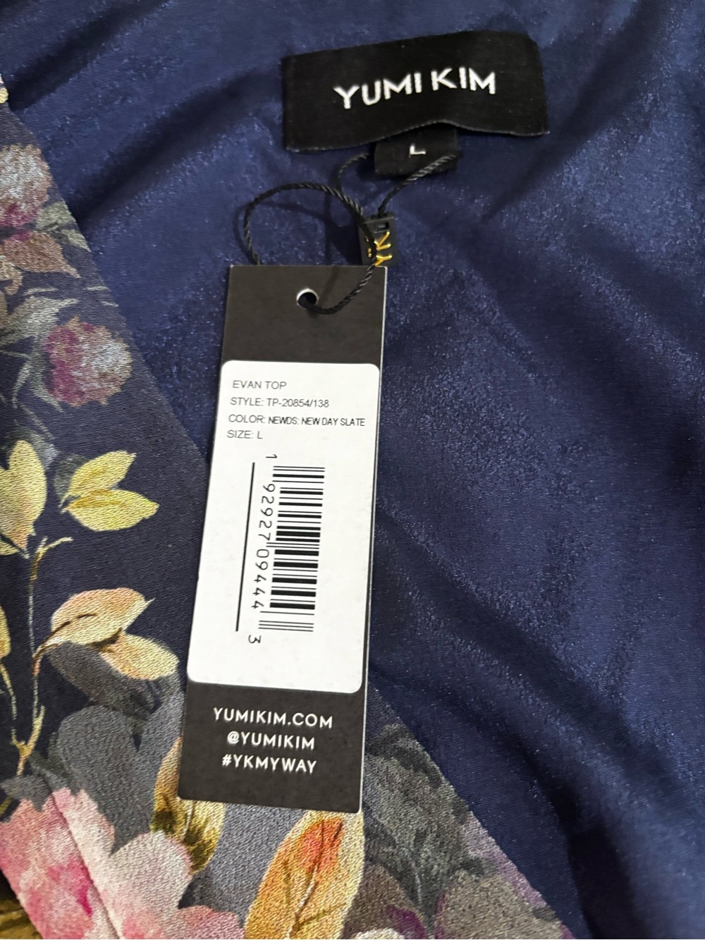 NWT Large Yumi Kim Evan Top - color is New day Slate Floral romantic - Picture 4 of 5